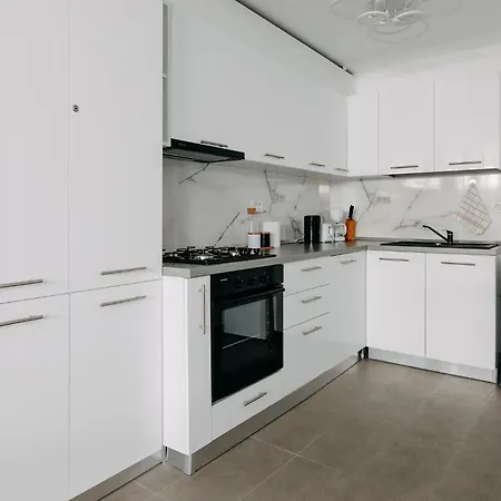 Апартаменти Stepo Sunset Бухарест