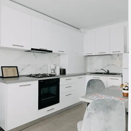 Stepo Sunset Бухарест