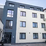 Stepo Sunset ブカレスト